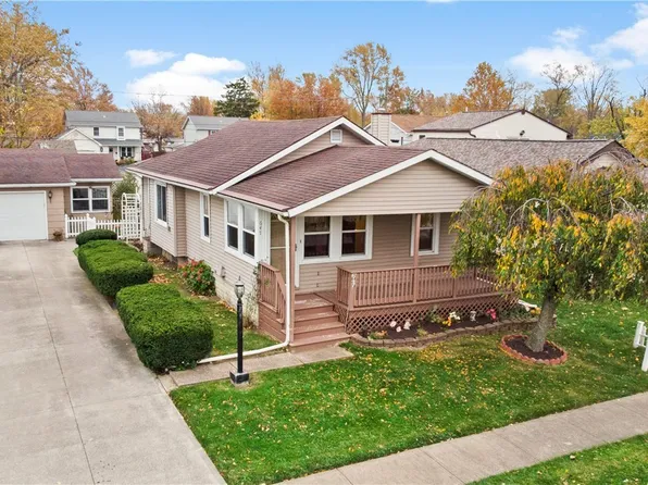 647 Idlewood Ave, Sheffield Lake, OH 44054