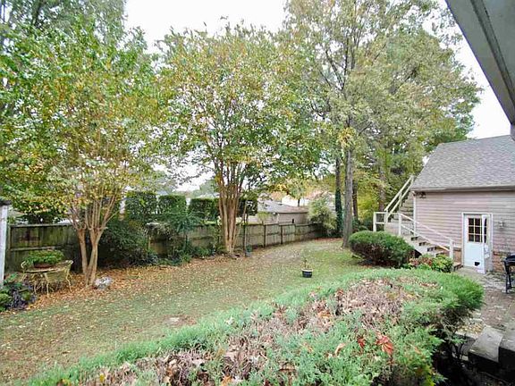 3rd image of 2313 Huntington Pl