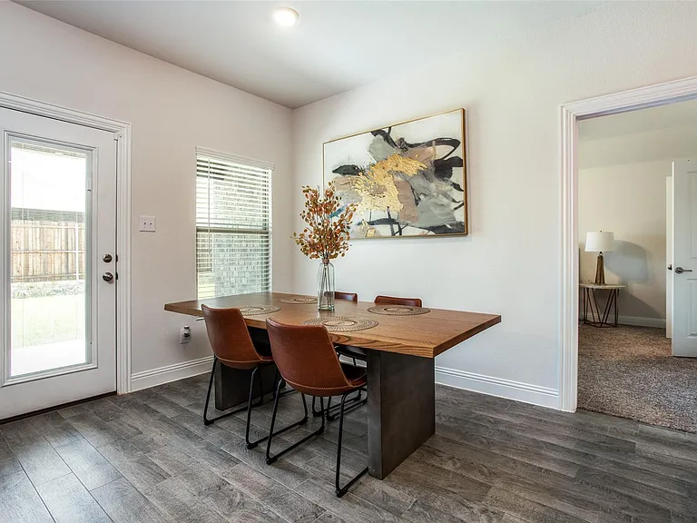 10716 Klondike Ln — Photo 4