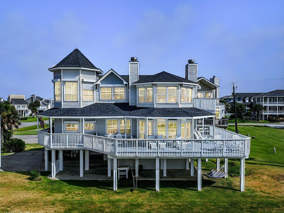 1st image of 4210 Sand Crab Ln