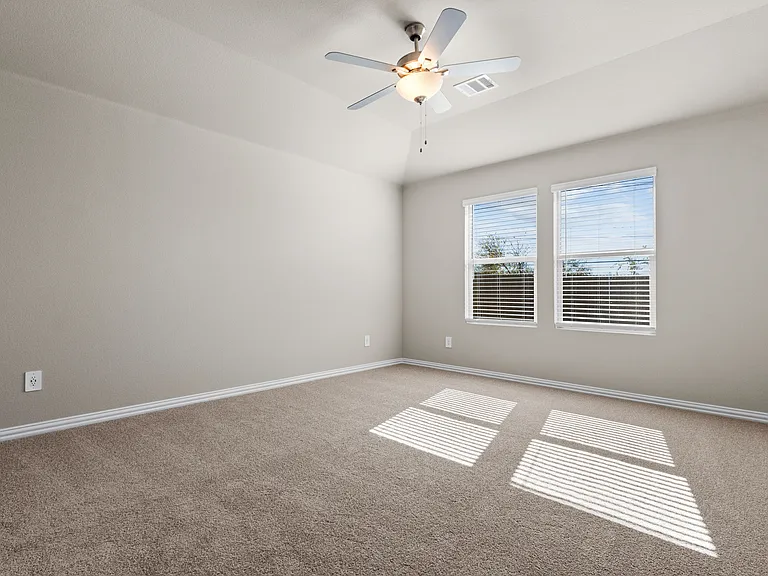 6649 Valley Lake Ln — Photo 17