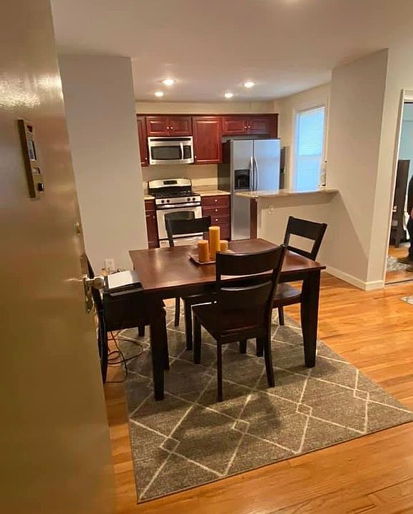 1st image of 124 S Park Ave