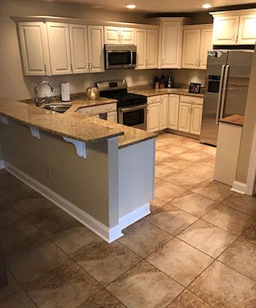 2nd image of 404 Wimbledon Dr
