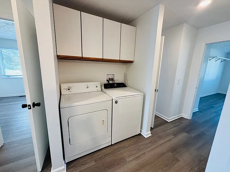 1443 Sandy Cir — Photo 10