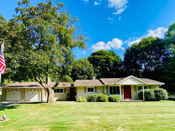 1205 Leinbach Ave, Bloomfield Hills, MI 48302