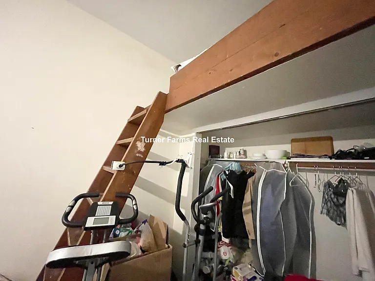 17 Aberdeen St #2A — Photo 14