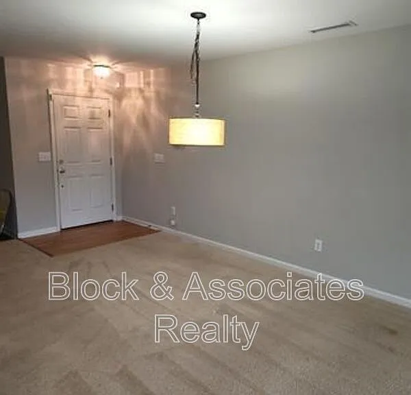 2630 Vega Ct — Photo 3