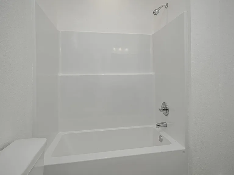 1608 W 5th St #1 — Photo 32