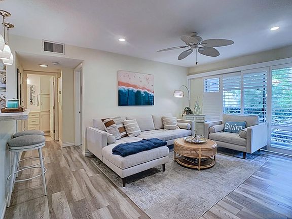 4th image of 9326 Twin Trails Dr Unit 102
