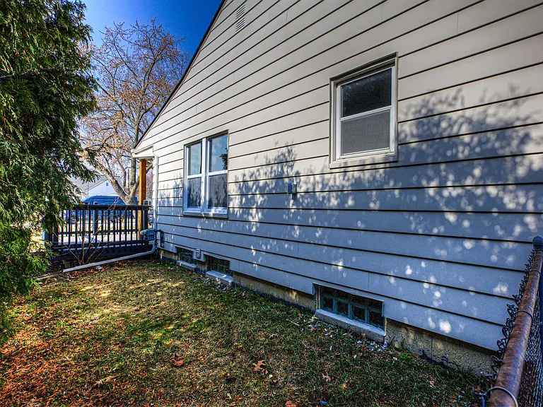 2618 Phillips Ave — Photo 23