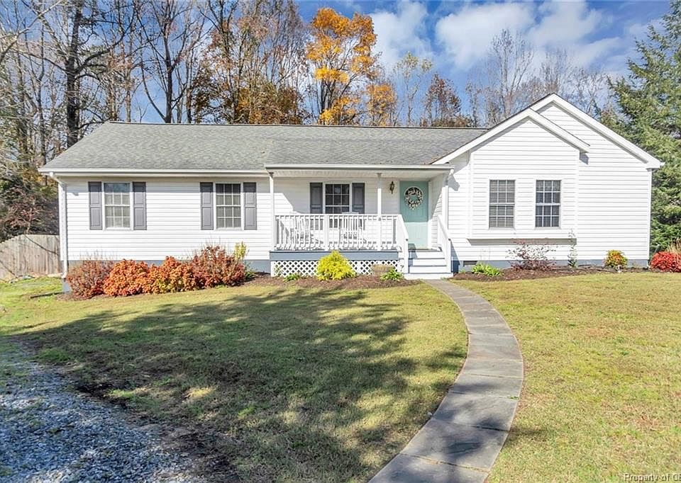 1st image of 6839 Cedar Lake Dr