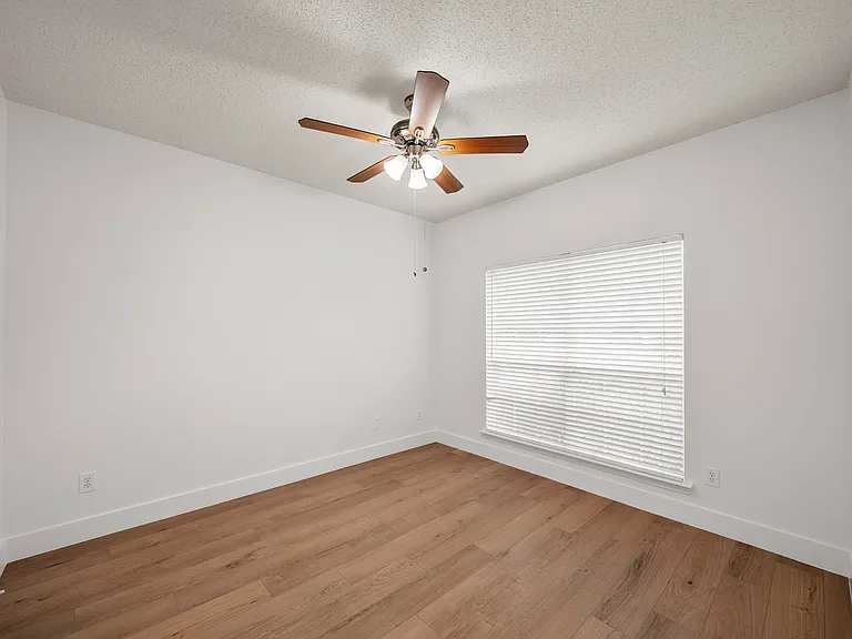 526 Wyoming Dr — Photo 20