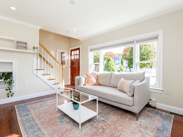 18 Highland Ave — Photo 10