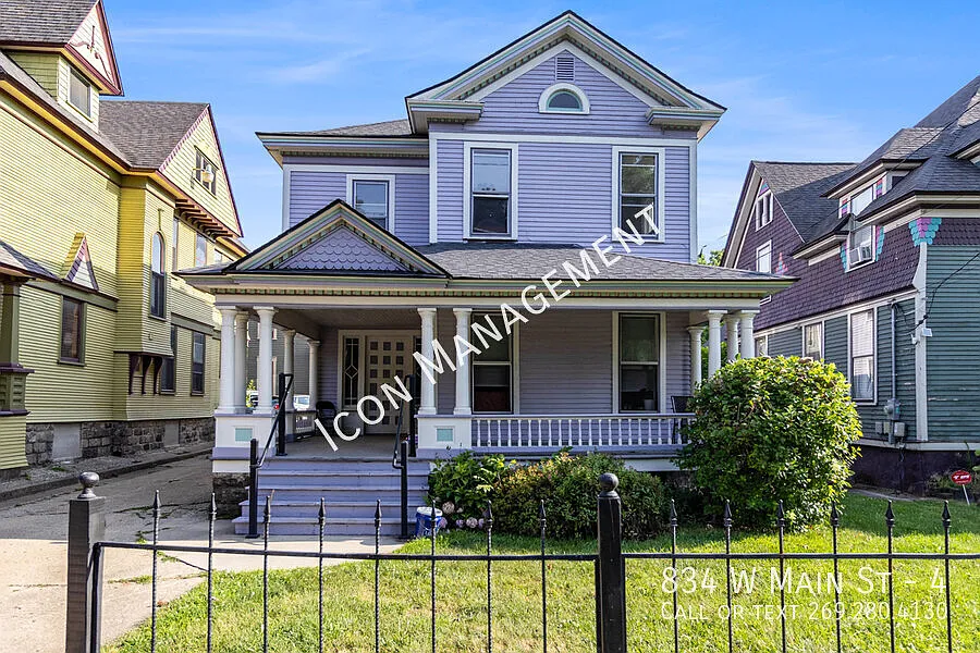 Historic Stuart Neighborhood — Photo 2
