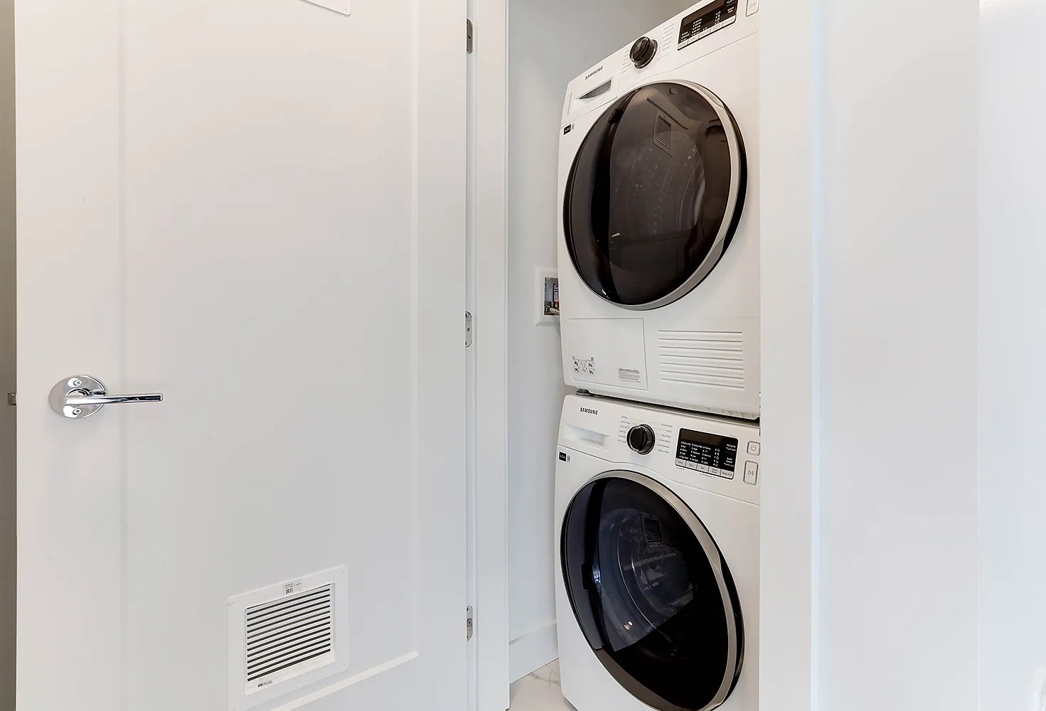 1 bed, 652 sqft, $1,950 — Photo 4