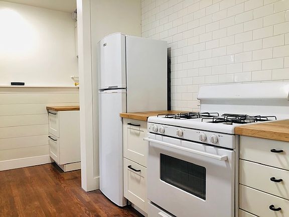 4th image of 1901 Talmadge St #1903-1/2