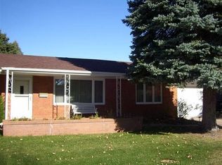 1107 W Philip Ave, North Platte, NE 69101