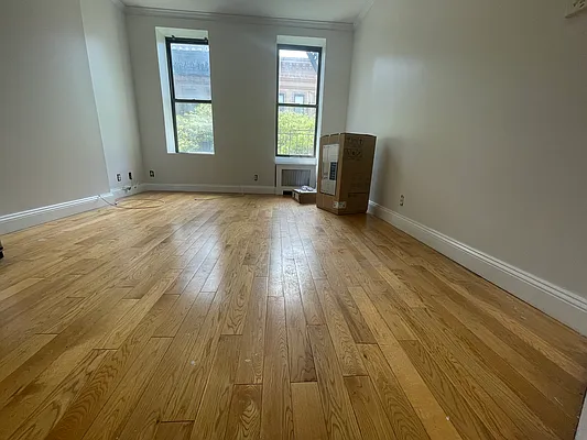 Rented by R New York | media 39