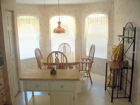 3rd image of 639 Glen Oaks Dr