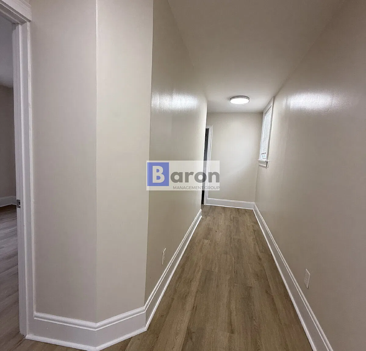 Student Rental 620 per bedroom, ** Available August 2027 school year — Photo 2