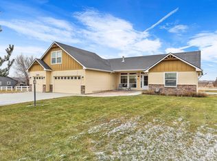 27565 Petolla Rd, Wilder, ID 83676