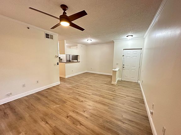 3rd image of 3212 Tuscany Way #3212
