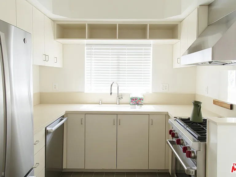 444 W Avenue 37 — Photo 13