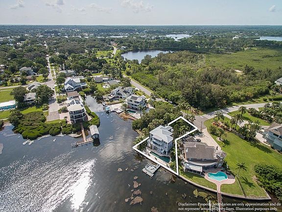 3rd image of 696 Florida Blvd