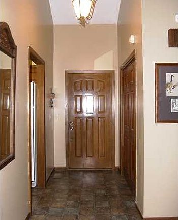 4th image of 918 W Cedarwood Ct