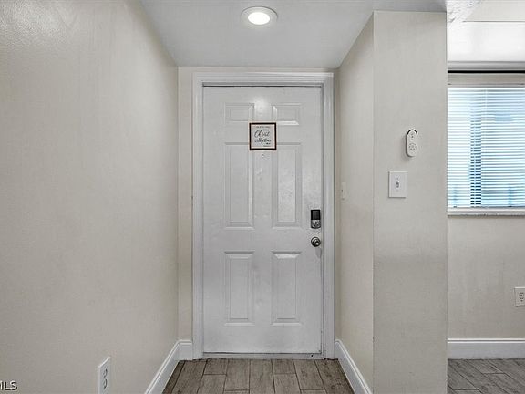 4th image of 4790 S Cleveland Ave APT 1506