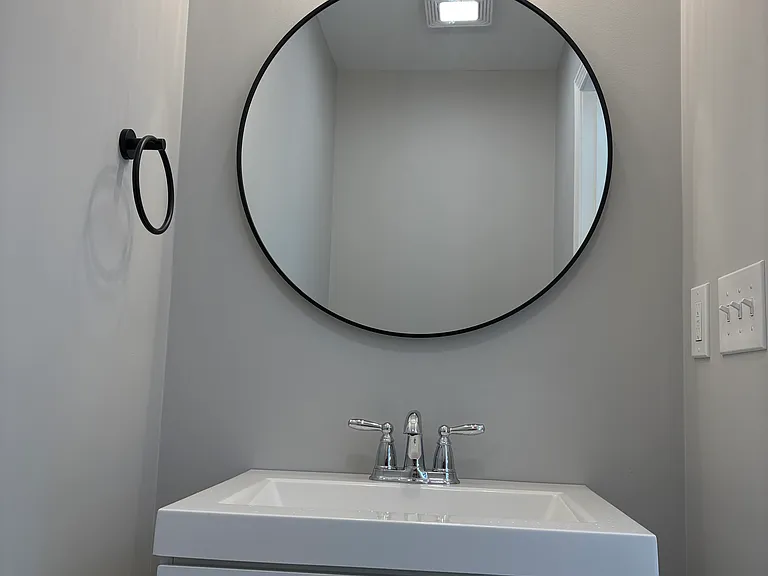 86 Richardson St #1 — Photo 12