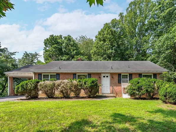 2044 Three Otters Rd, Bedford, VA 24523