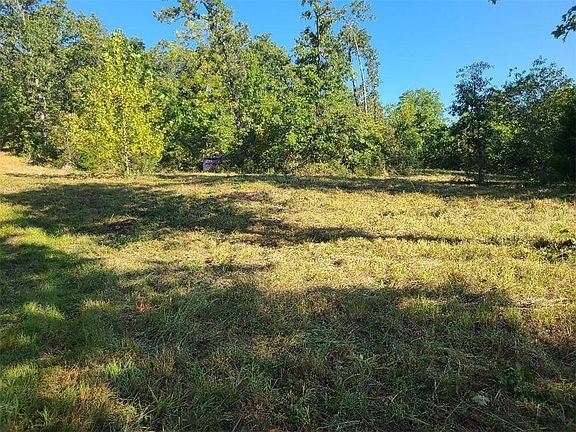 3rd image of 2611 Dodds Camp Rd