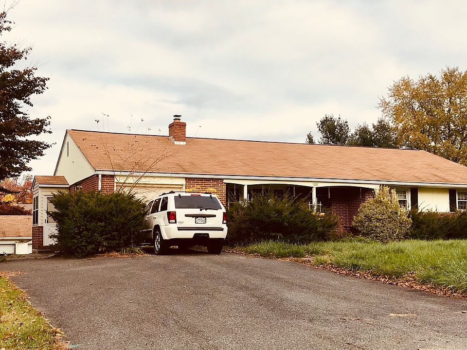 1st image of 108 Crescent Dr
