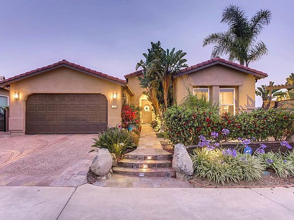 4th image of 916 Camino Del Arroyo Dr