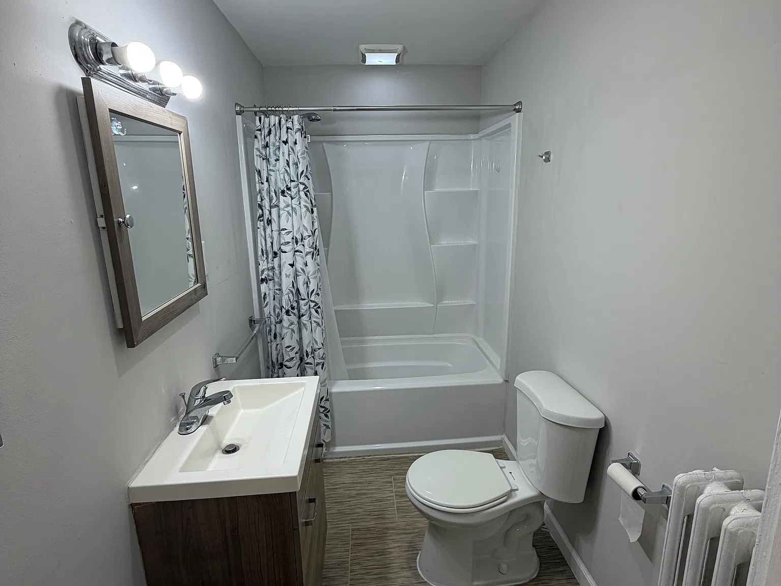 2 bed, 1000 sqft, $1,950 — Photo 3