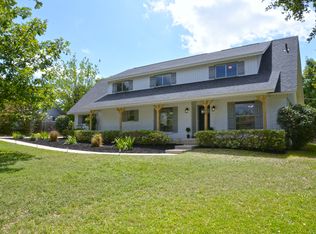 102 Shalimar Dr, Castle Hills, TX 78213