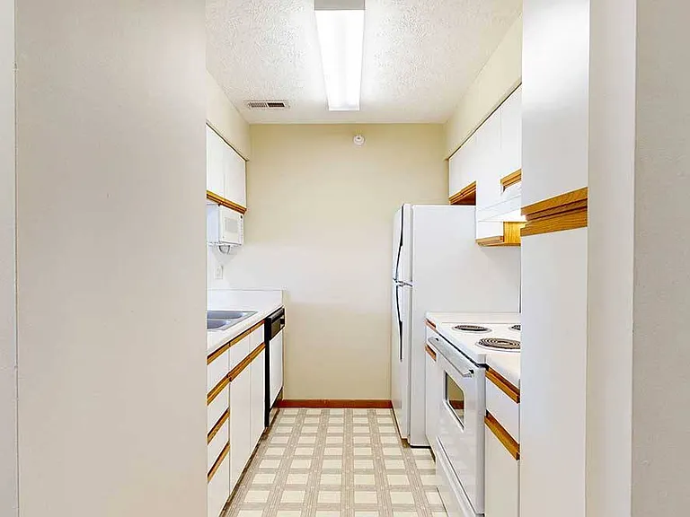 Pine Lake Heights Apartments — Photo 114