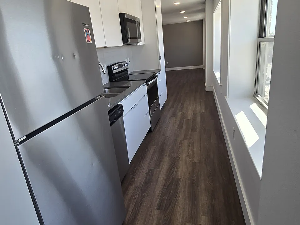 3835 Walnut St #701