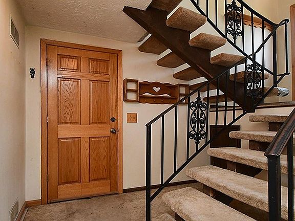 4th image of 1119 Parc Dr