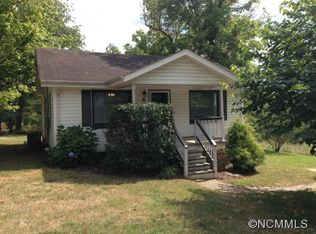 8 Oakcrest Pl, Asheville, NC 28806