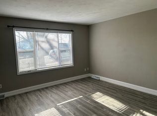 3723 Hillcrest Rd, Dubuque, IA 52002