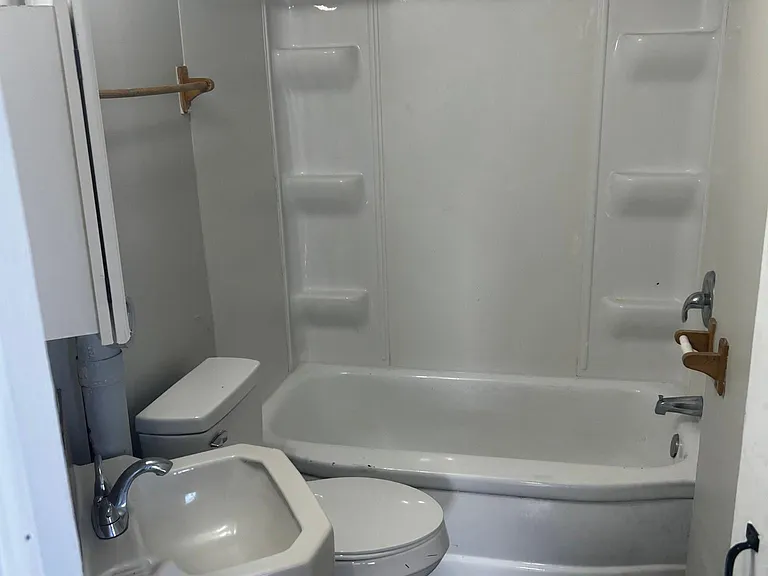 1522 S 29th St #3 — Photo 9