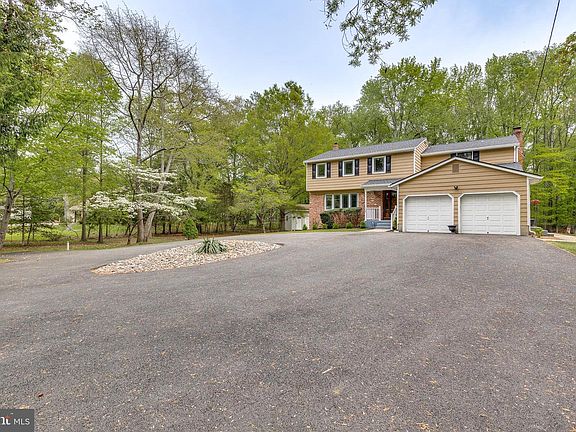 5th image of 664 Mount Laurel Rd