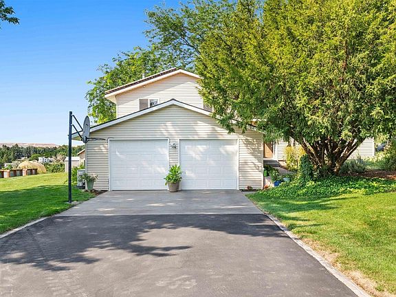 4th image of 97603 E Alhambra Rd
