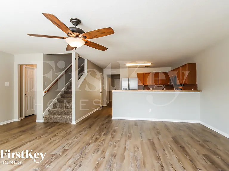 16941 Wren Hill St — Photo 4