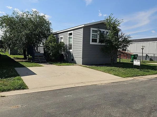 4372 Circlewood Dr, Rapid City, SD 57703