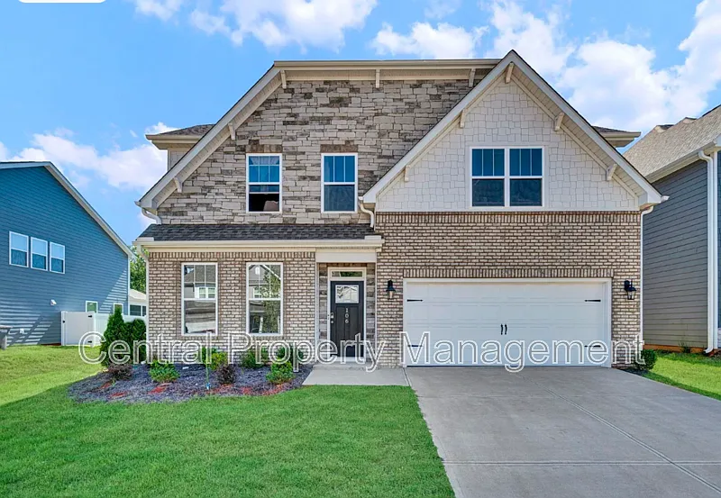 5 bed, 4.0 bath, 2922 sqft, $2,795 — Photo 1