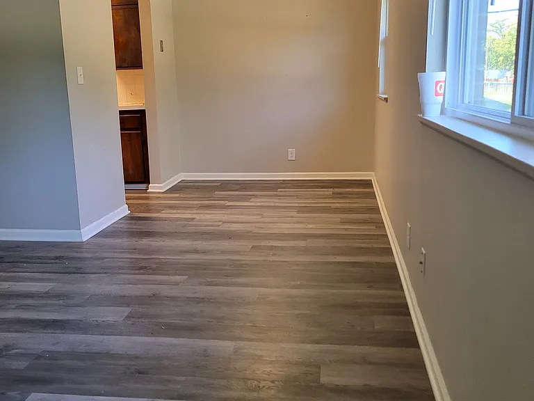 5725 Leavenworth Rd #4 — Photo 3