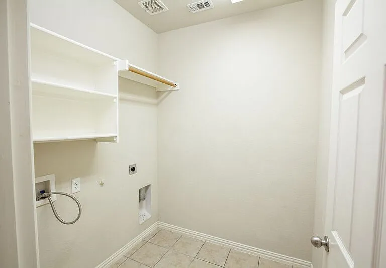 2805 Gooseberry Dr — Photo 10